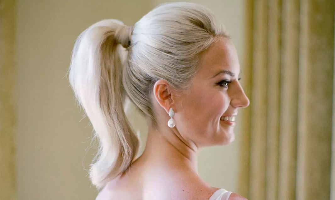 create a sleek ponytail